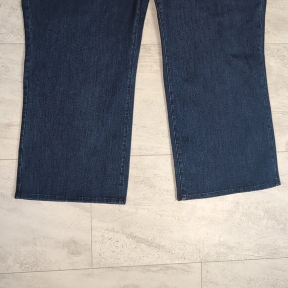 NYDJ Relaxed Flare Ankle Jeans Lift Tuck Slimming Technology Waist Match Genesis - Picture 4 of 16